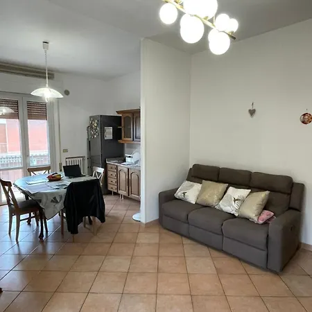 Two-bedroom Near The Sea - Il Lupo Affitta